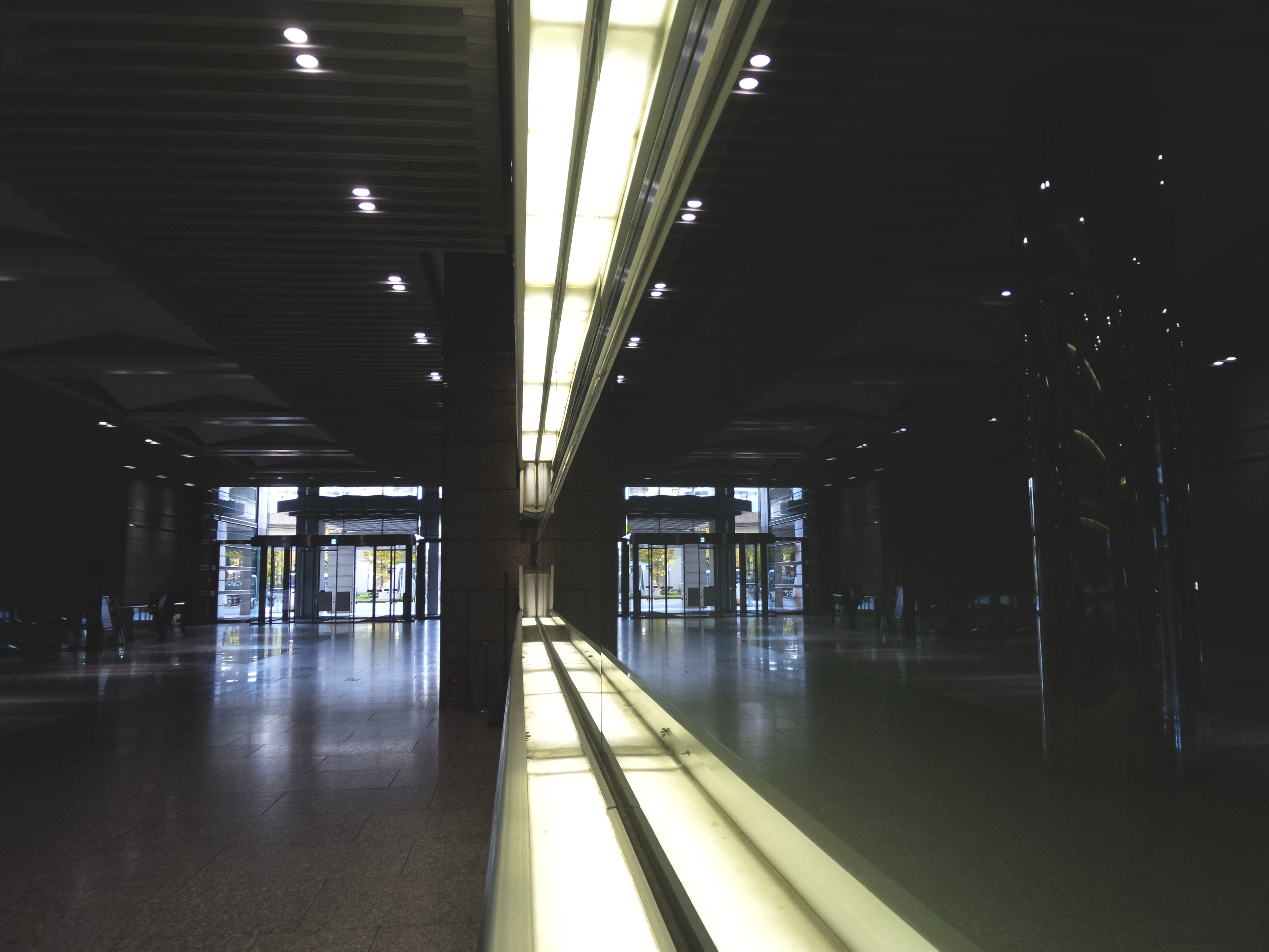 picture of parallel shining lights